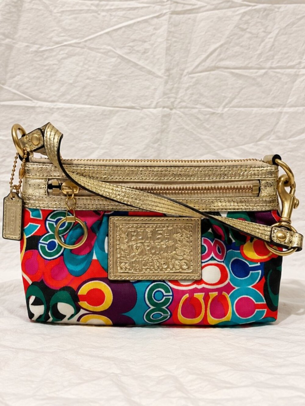 Coach Poppy Pop C Multicolor Wristlet Gold Metallic Strap Y2K